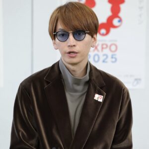 「鳥貴族」40周年イベントでの大倉忠義と父親の特別な瞬間