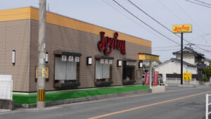 ファミリーレストラン「ジョイフル」での驚愕の出来事！カタツムリ混入事件