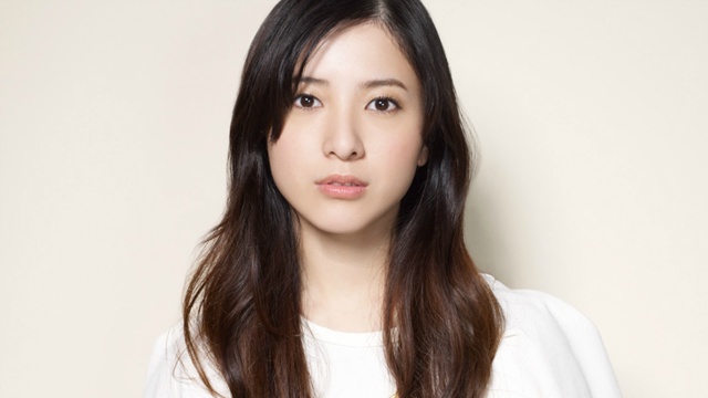 【朗報】吉高由里子、誕生日に書籍発売!?ファン歓喜!