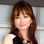 島袋寛子が五十嵐美桜を抱っこ！「まるで親子」と反響続々、癒しの2ショットが話題に