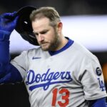 マンシー負傷交代に球場騒然…ド軍サヨナラ勝利の陰で起きた“膝直撃”の悲劇