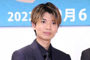 【高地優吾へ愛のエール】Mステで「こーちラブ」掲げたSixTONES5人にSNS絶賛「これが本当の絆」