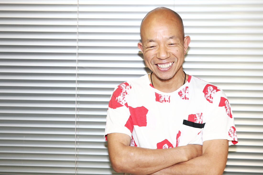 小峠英二が自宅でガチ告白!「結婚してください」に妻はまさかの一言