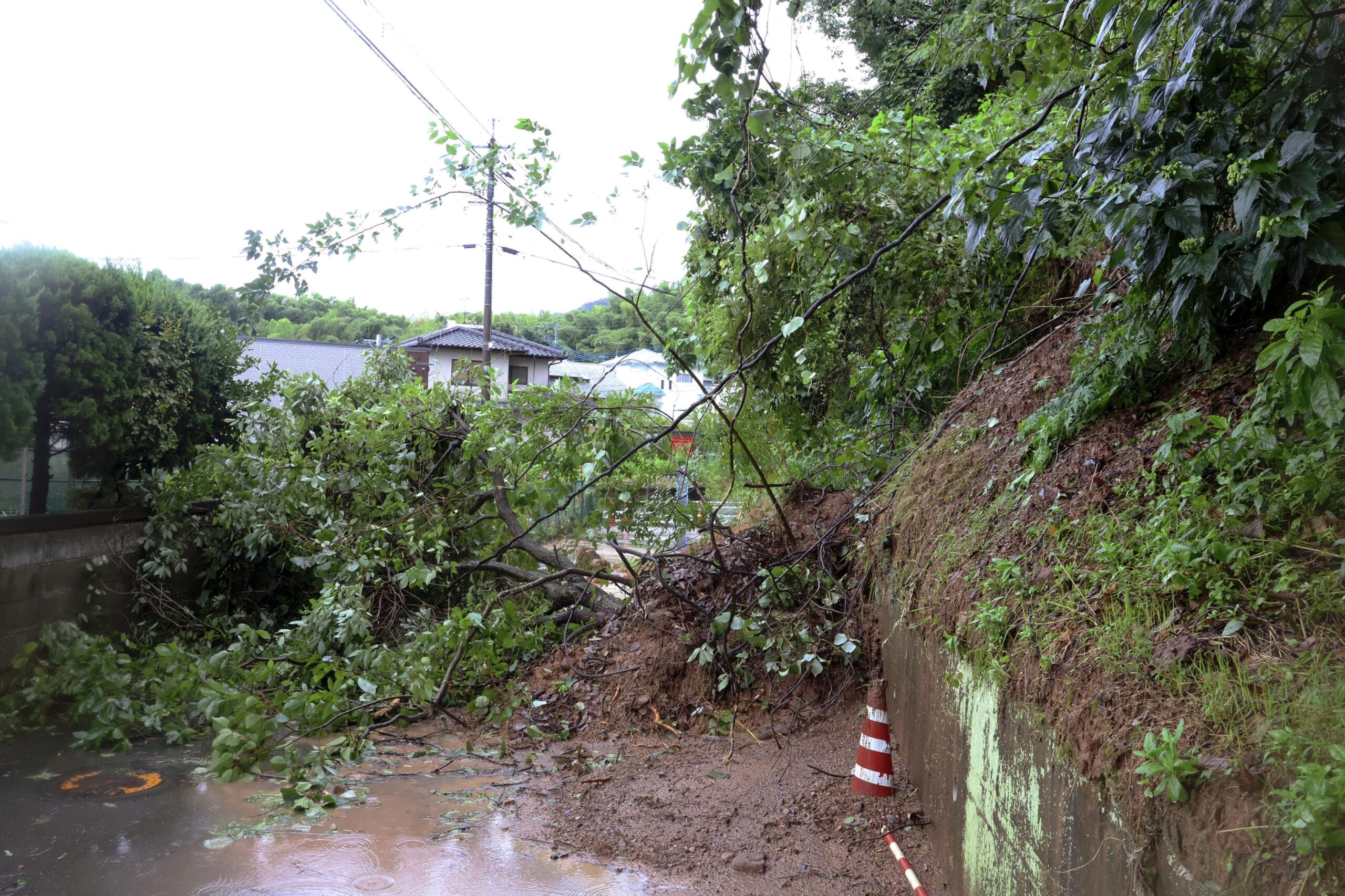 大雨で寸断された天草2〜5号橋が復旧 12日朝から全面通行可能に