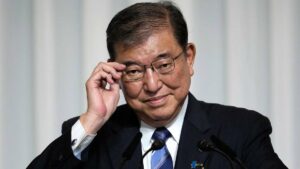 石破総理が辞任の決断 次期総裁候補に注目集まる!