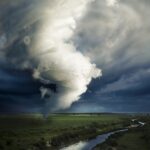 秋田で“竜巻注意情報”発表　空が急変したら“3秒で命を守る”行動を