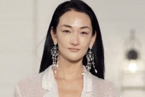 冨永愛が妊娠報告、俳優山本一賢との幸せと手作りケーキに注目