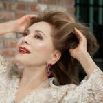 デヴィ夫人が書類送検…動物病院で暴行疑い、元マネジャーに全治2週間のけが