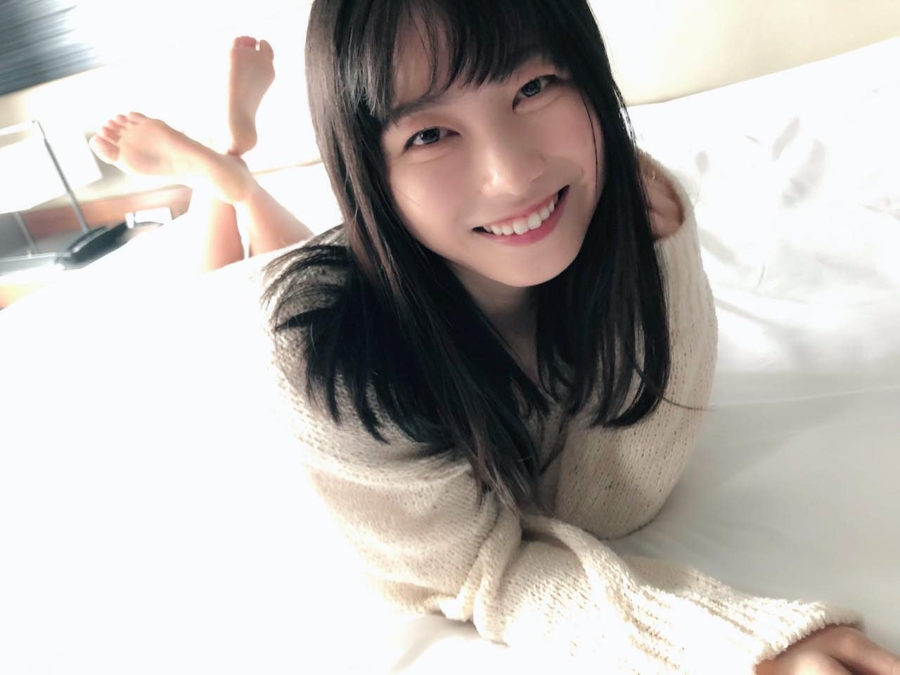 元AKB48横山由依が第1子妊娠を電撃発表!夫・後上翔太との連名報告にファン感涙「本当におめでとう」
