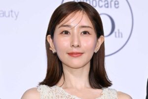 「ズバッと書いてるのが亀梨らしい」結婚発表の直筆署名が話題！田中みな実との幸せ報告に反響続々